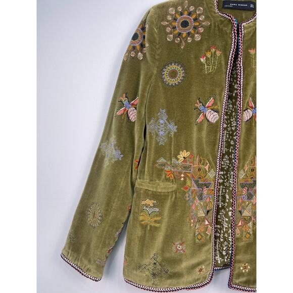 Rare Zara Moss Green Embroidered Floral Velvet Blazer Women’s Medium - Picture 3 of 9